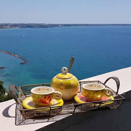 Amanda'S Panorama Apartment Таранто Екстериор снимка