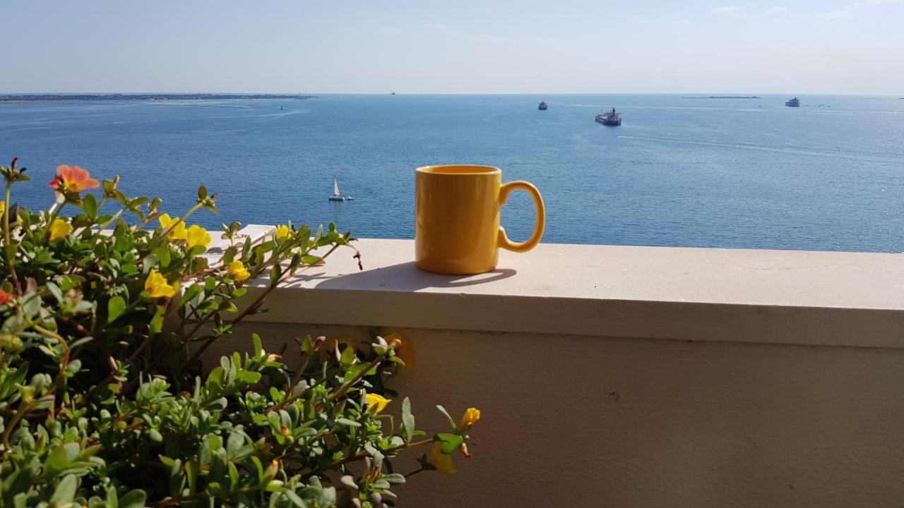 Amanda'S Panorama Apartment Таранто Екстериор снимка