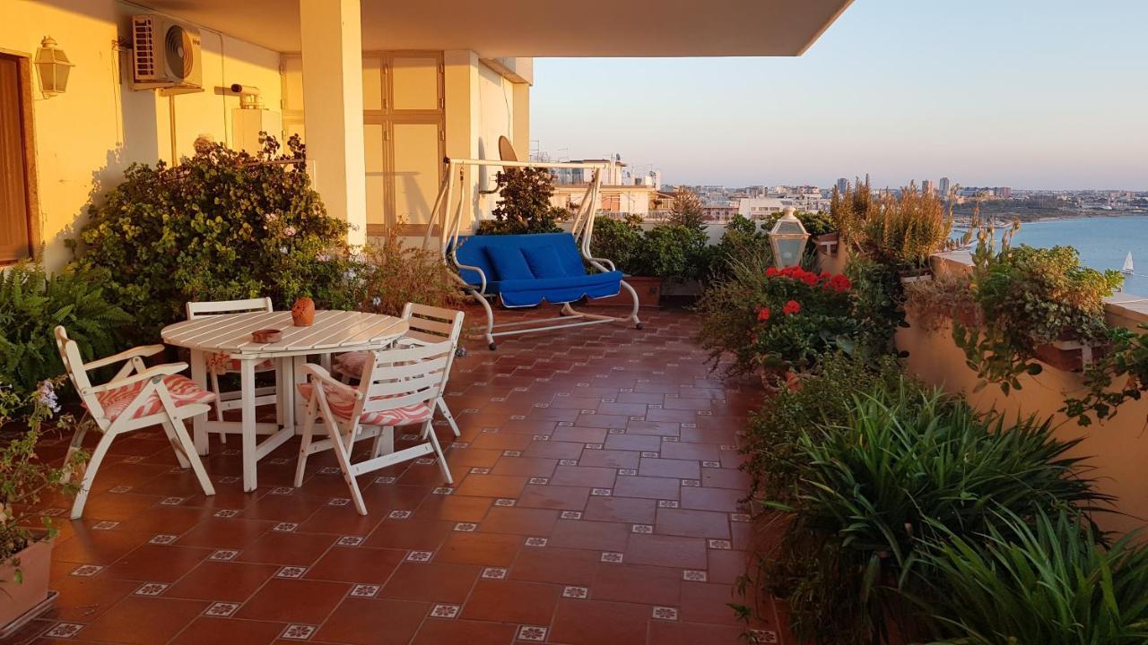 Amanda'S Panorama Apartment Таранто Екстериор снимка