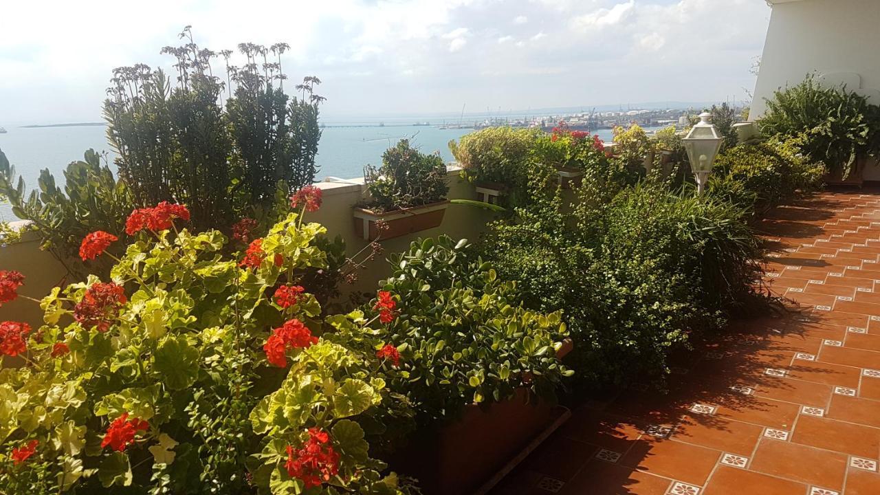Amanda'S Panorama Apartment Таранто Екстериор снимка