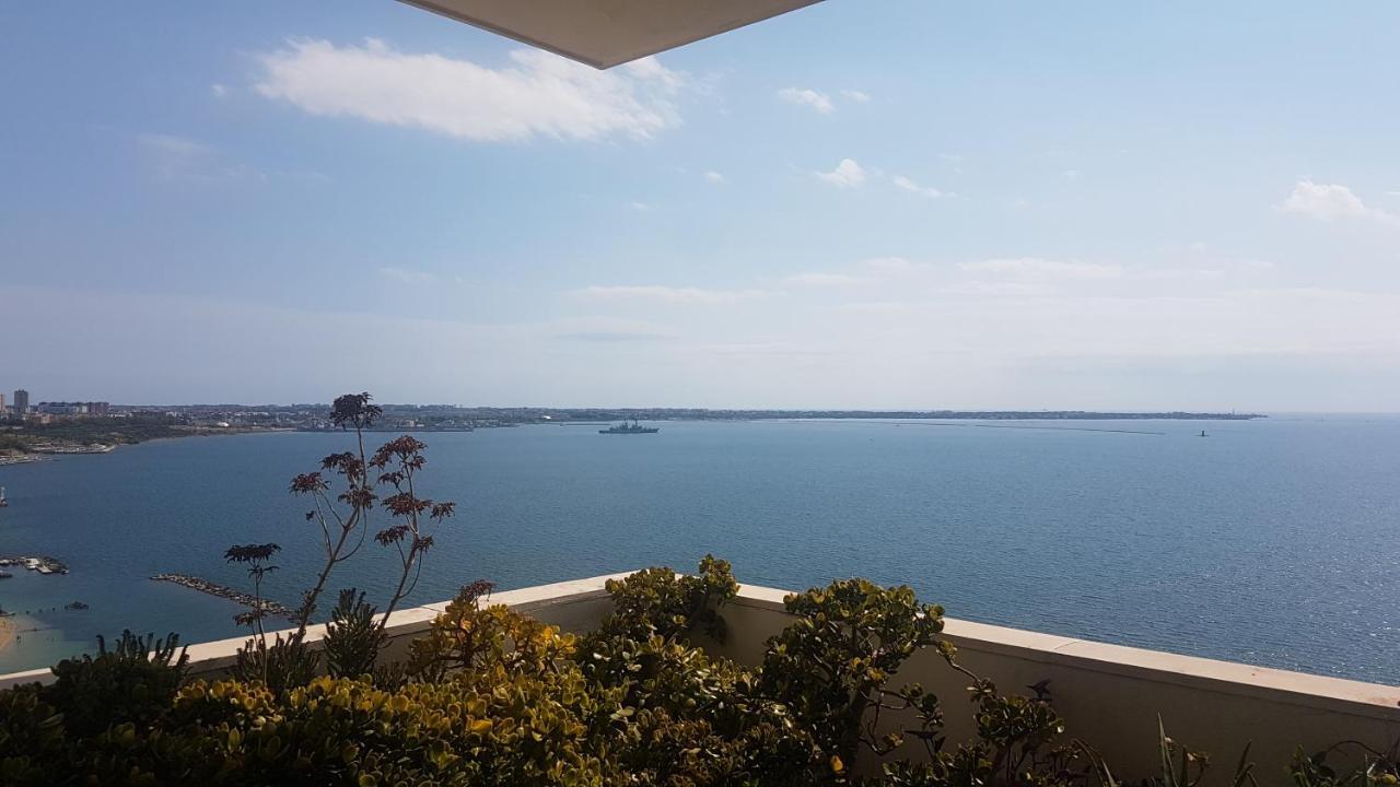 Amanda'S Panorama Apartment Таранто Екстериор снимка